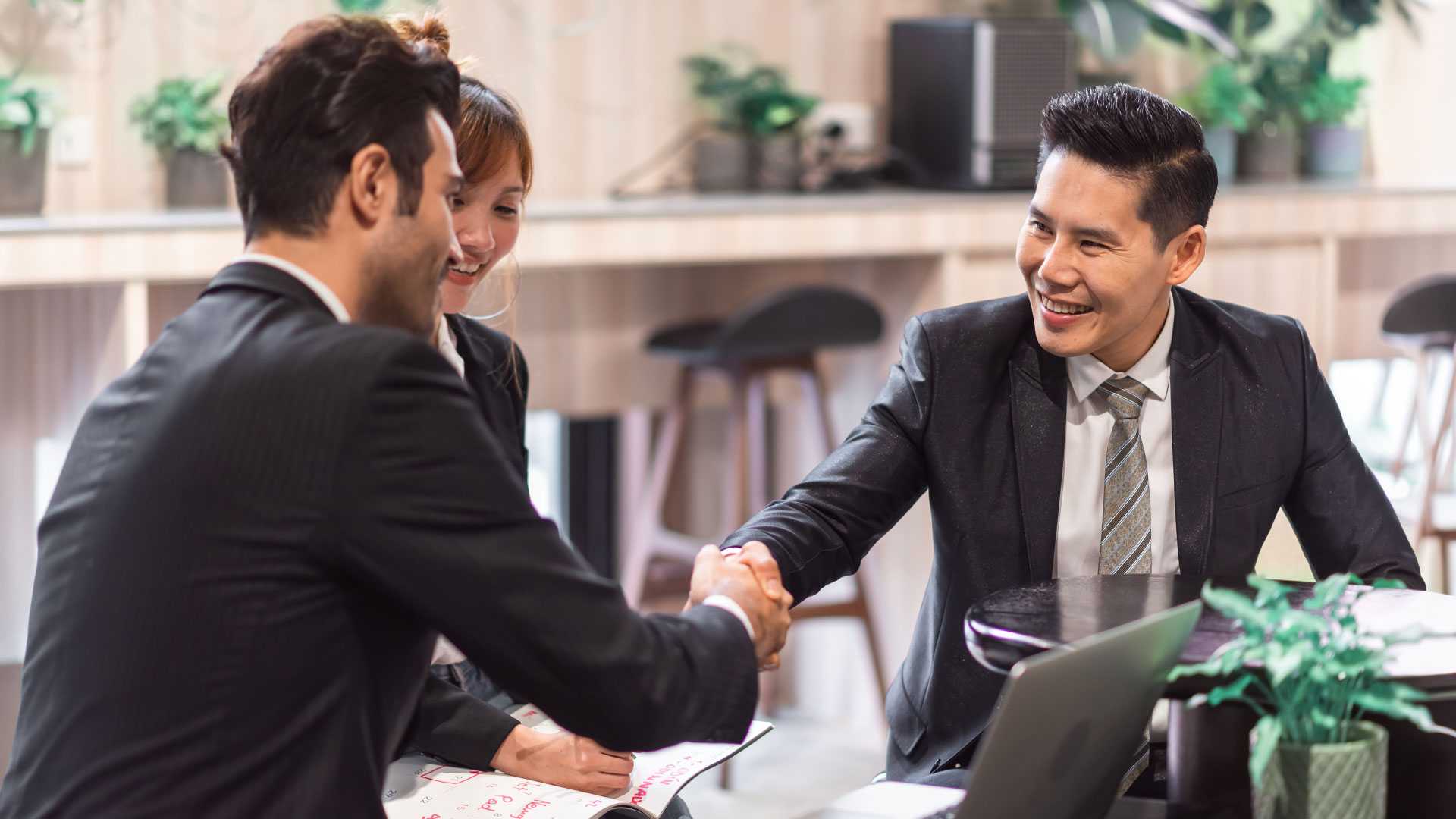 What are the Key Benefits of Partnering with a Strategic Investor?
